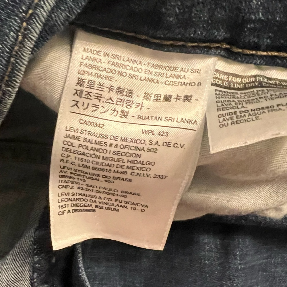 Levi's Blue Ankle & Cropped Jeans Size 12 - Picture 8 of 9